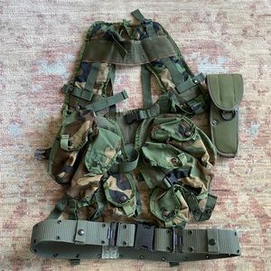 Military Tactical Vest with Gun holster.